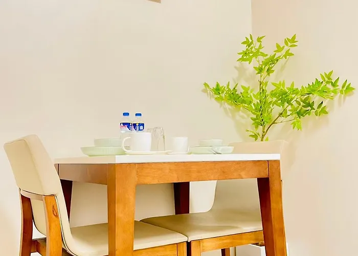 Apartamento Thompson - Elegant Queen Roo In, One Uptown Residences Bgc Manila