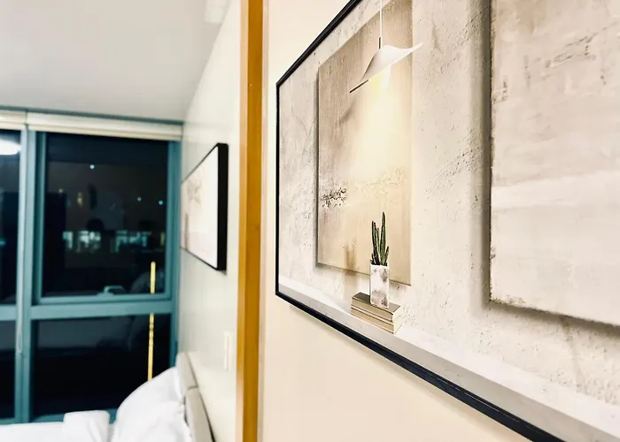 Thompson - Elegant Queen Roo In, One Uptown Residences Bgc Apartamento Manila