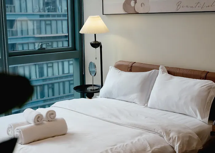 Apartamento Thompson - Elegant Queen Roo In, One Uptown Residences Bgc Manila