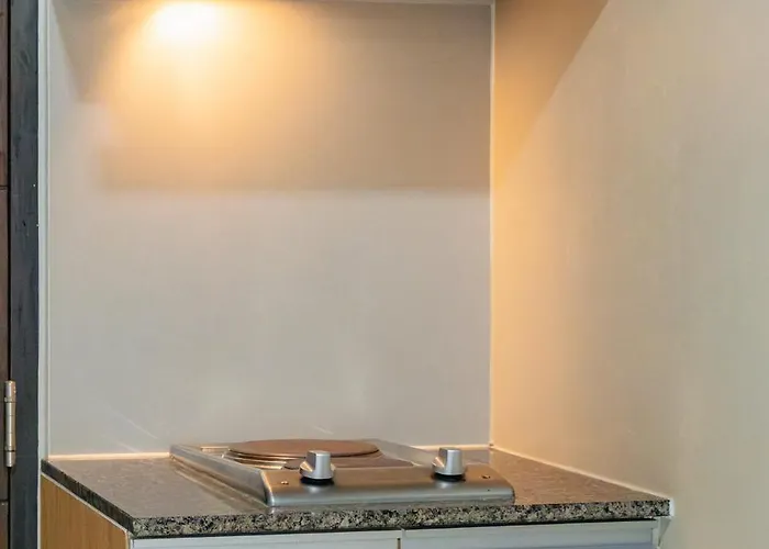 Apartamento Thompson - Elegant Queen Roo In, One Uptown Residences Bgc *